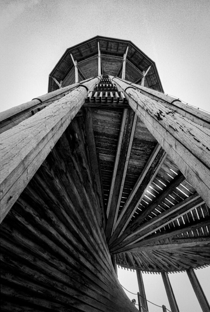 Tour de Sauvabelin, Canon EOS 5, Ilford HP5
